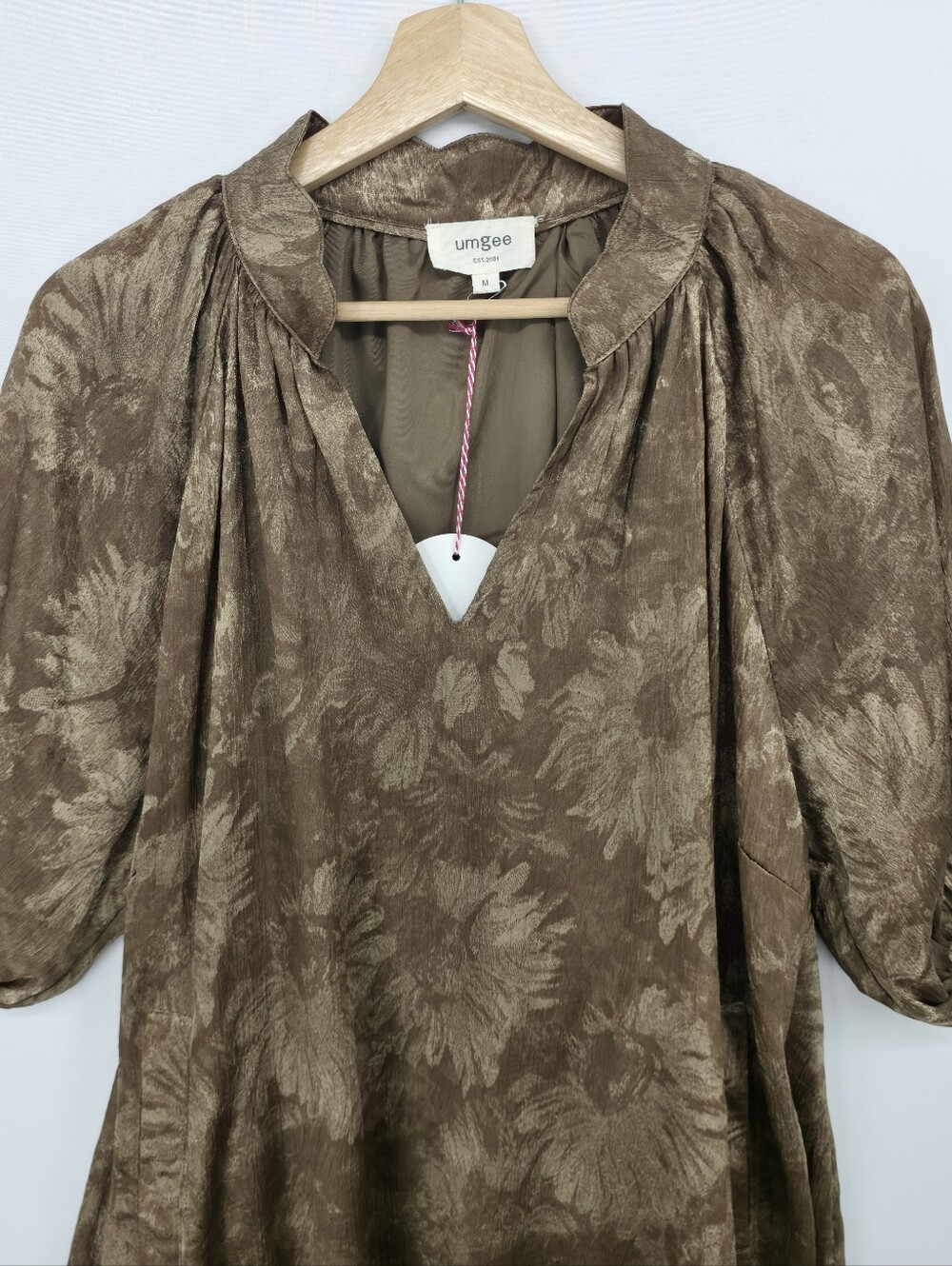 Umgee NWT Bronze Floral Jacquard Puff Sleeve Swing Bohemian Dress Size Medium - Picture 4 of 16